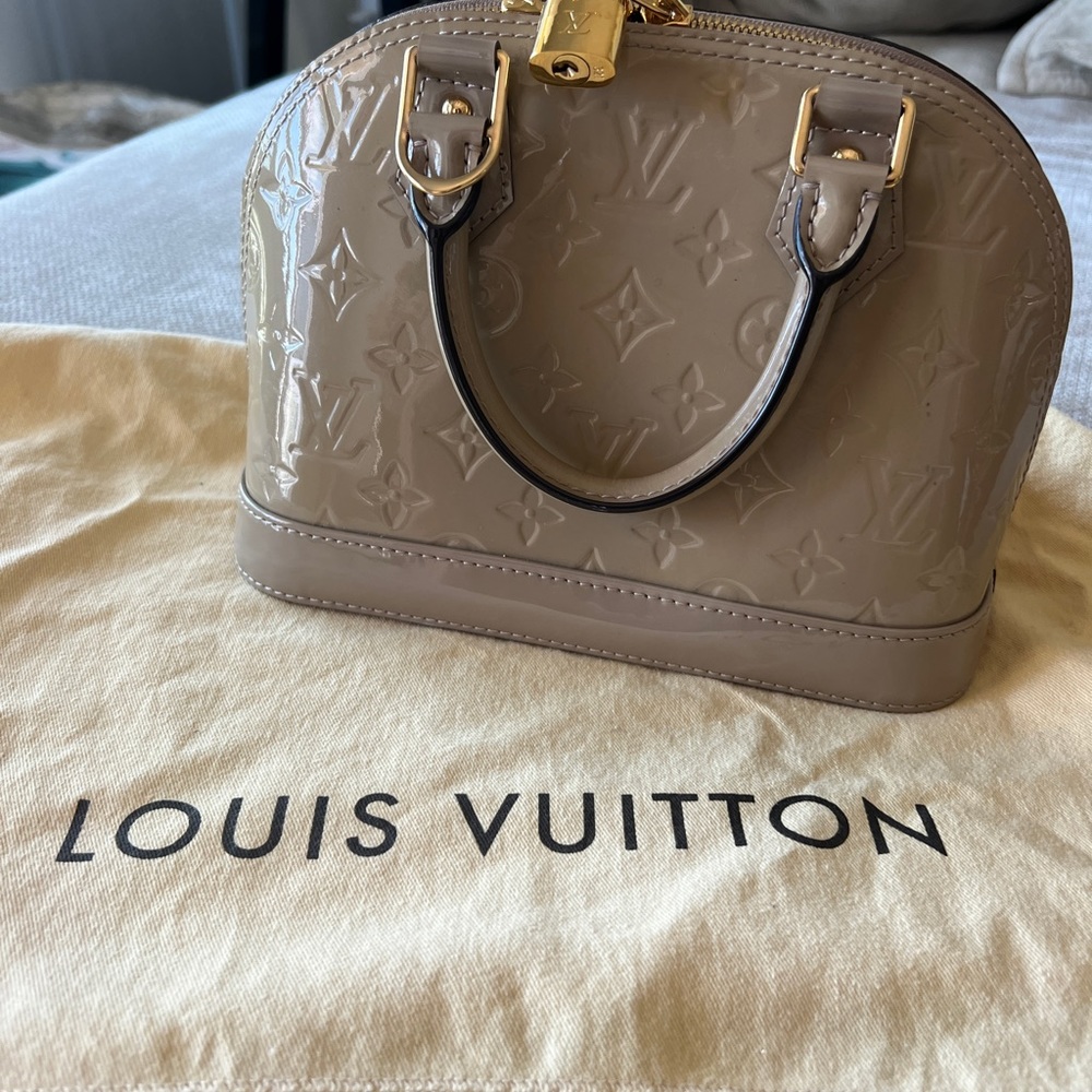 Louis Vuitton Alma